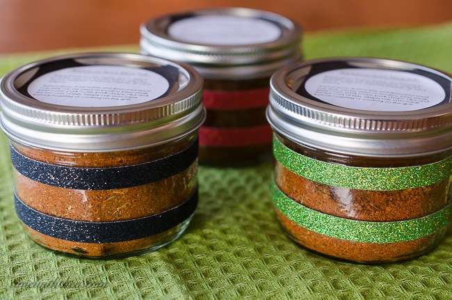 These barbecue spiced meat rubs are tasty and make a great homemade gift. 