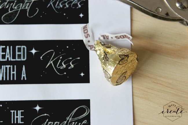Hershey's kiss with gift tags