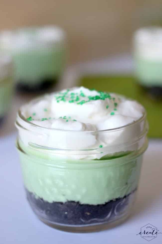 These mint chocolate chip mason jar treats are festive for a themed party or holiday.