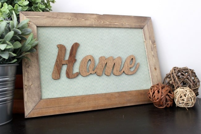 Love this DIY Rustic Wood sign. Perfect home decor piece!