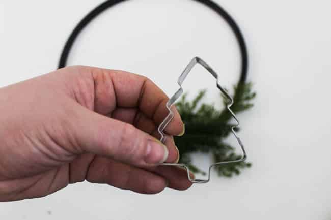 Cookie cutter Christmas tree for the DIY minimalist Christmas wreath.