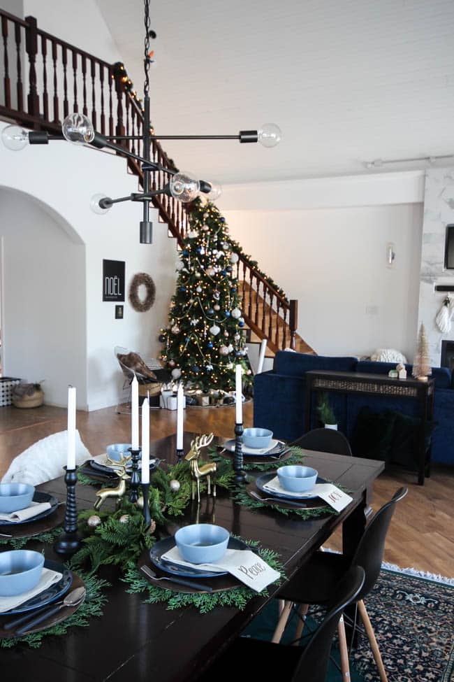 A beautiful modern Christmas Dining Room