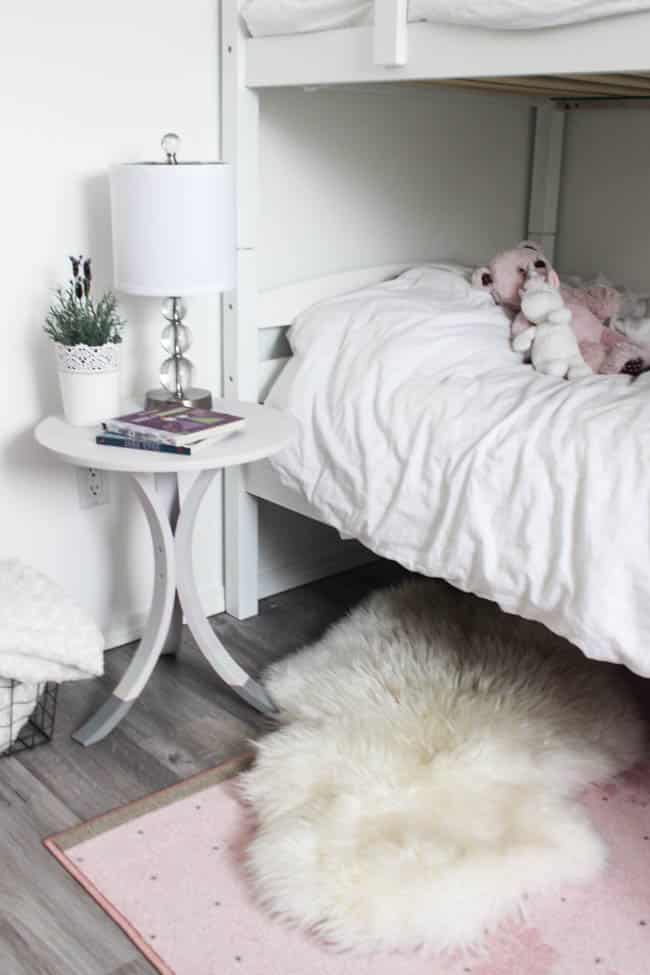 A simple Ikea Hack! Love the redesign of this IKEA side table! All you need is a few Fusion paint colours! Makes for a beautiful new bedroom night stand!