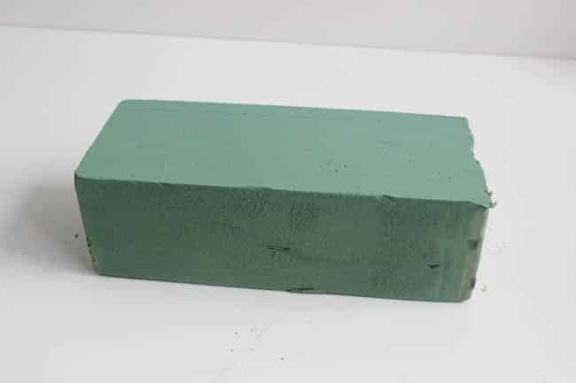 Foam block to arrange the flowers