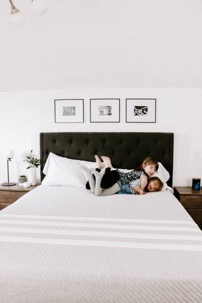 Our most comfortable mattress yet! We can't believe how well we slept after just one night on this new Leesa mattress! If you're looking for a foam mattress in a box, check out this Leesa mattress review first! #sleep #bedroom #modernbedroom 