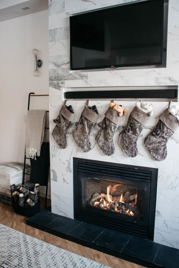 Love the added personalized decor in this home! Get ready for the holiday season with your own personalized Christmas mats, stockings, ornaments, toys, and so much more! #modernChristmas #Christmasdecor #personalization