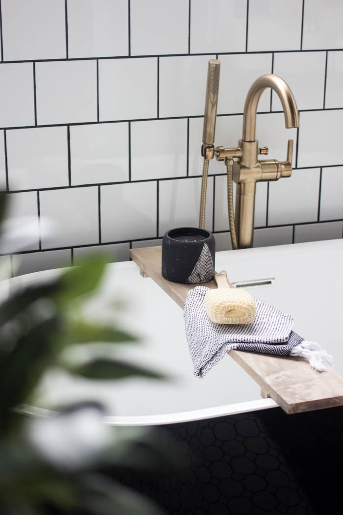 Tub decorations in the modern bathroom reveal.