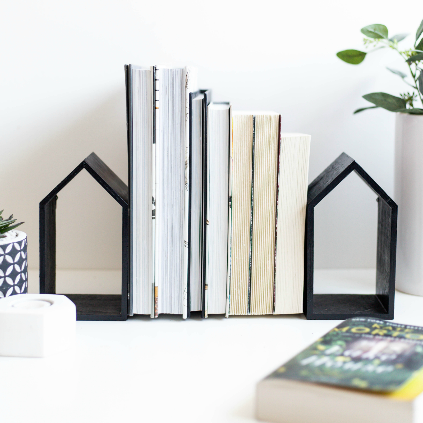 Modern house bookends