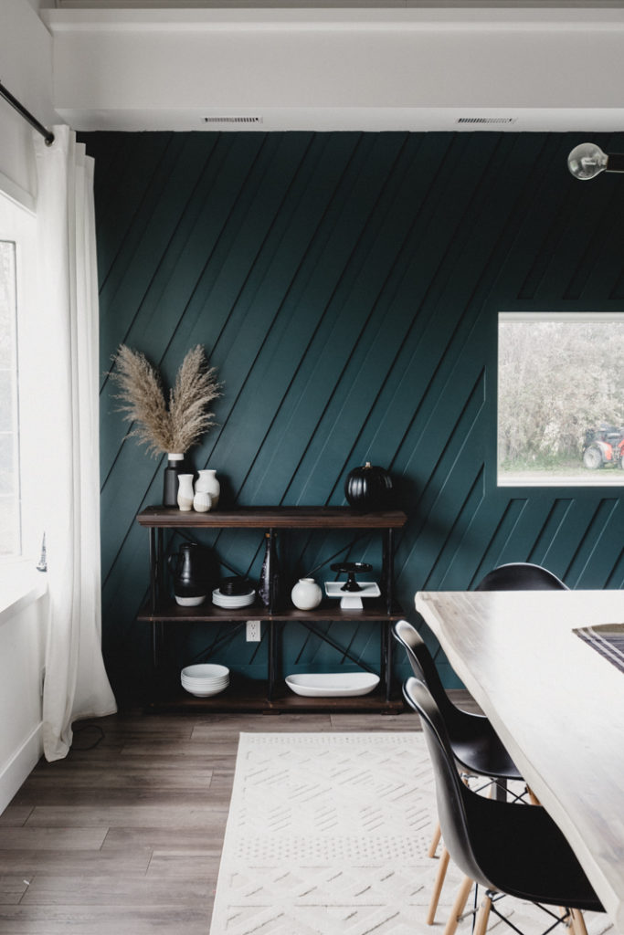 simple fall vignette on sideboard