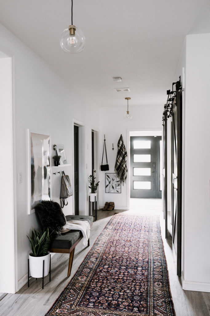 tips for choosing hallway lighting