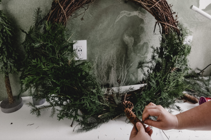 how to add pinecones to wreaths