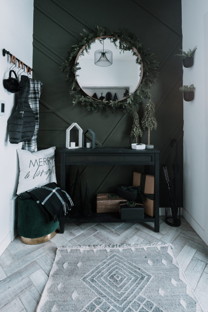 modern christmas entry decor