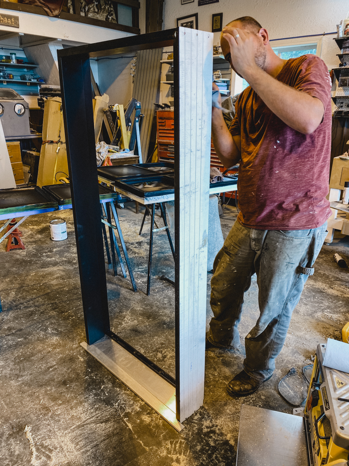 adjusting a free door frame