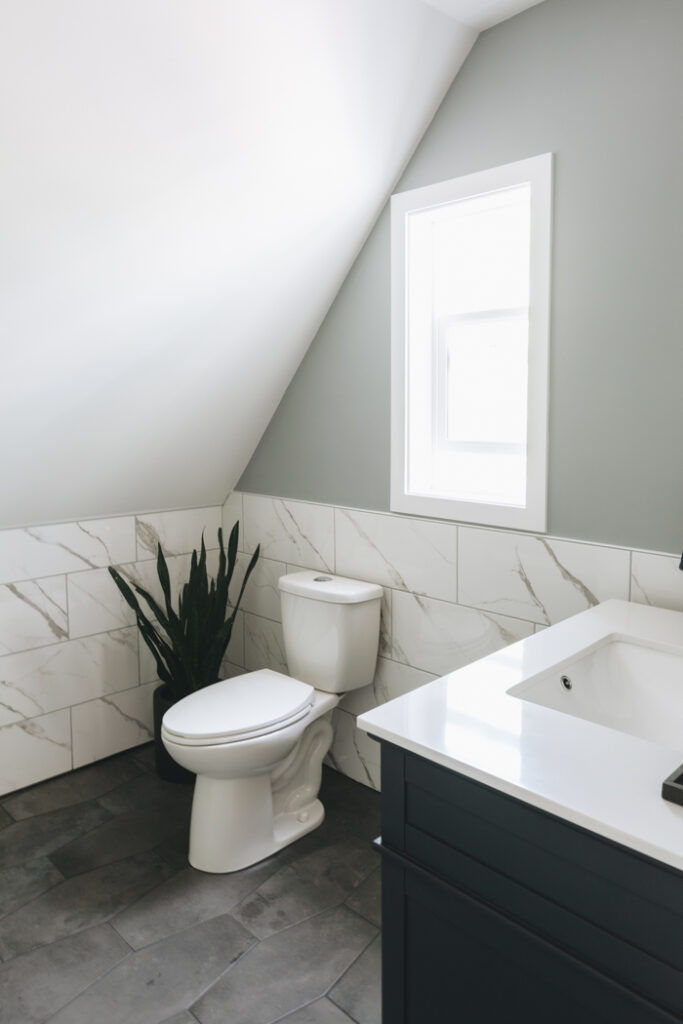 beautiful modern farmhouse bathroom