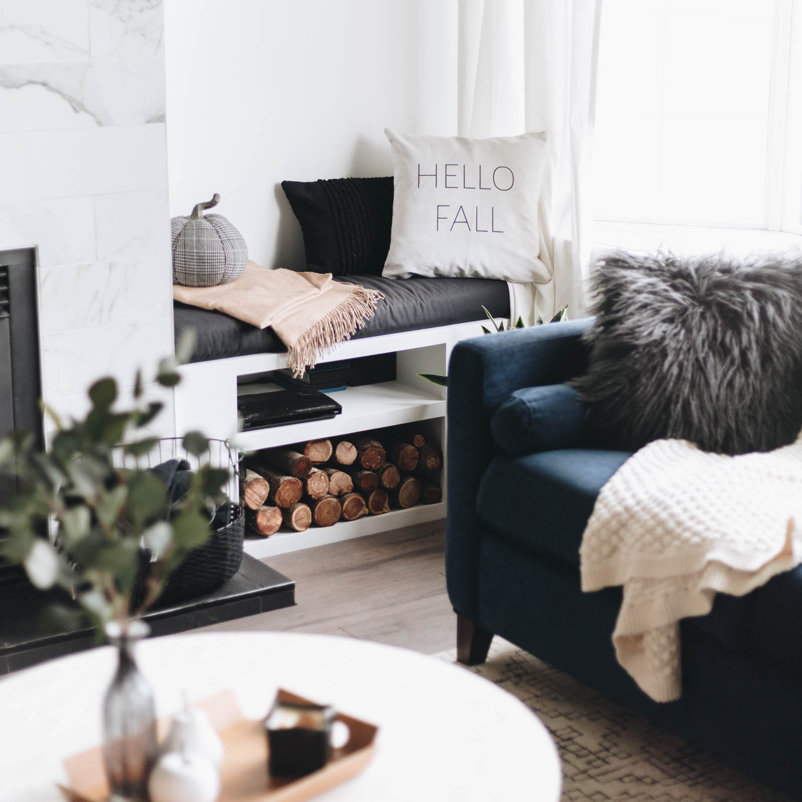 modern fall decor ideas for the living room