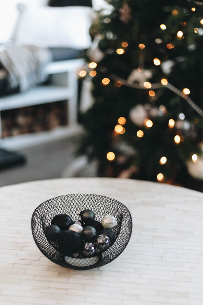 Simple Coffee Table Christmas Decor
