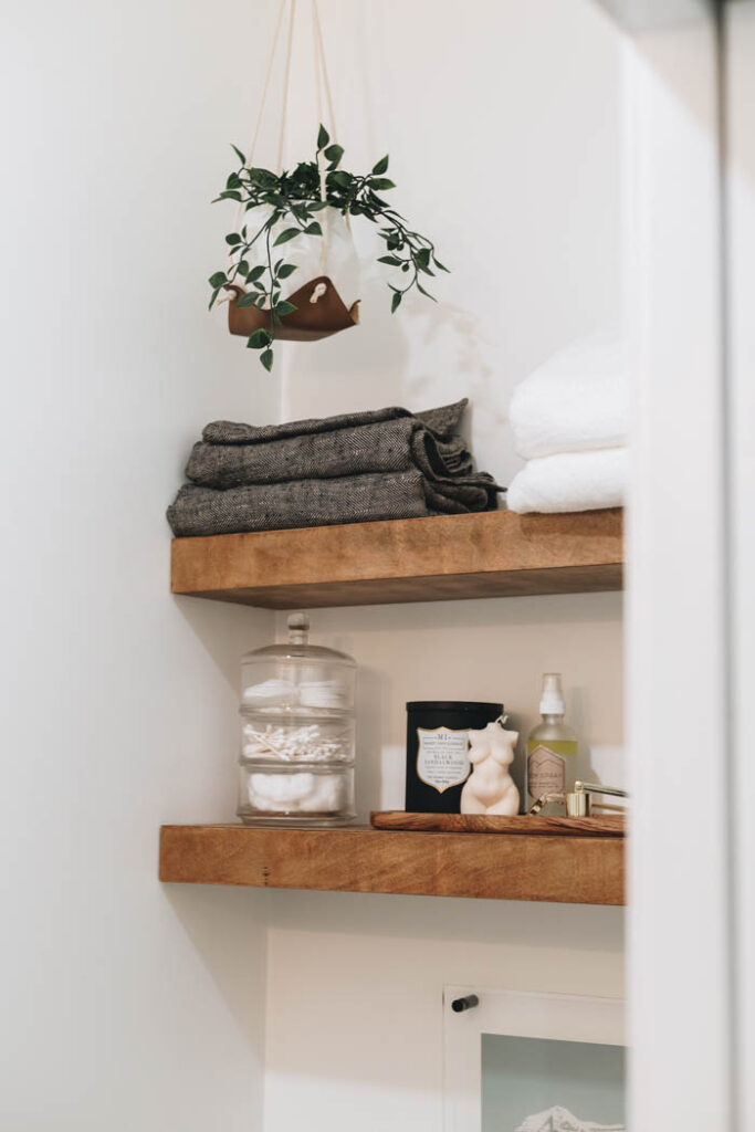 modern bathroom storage