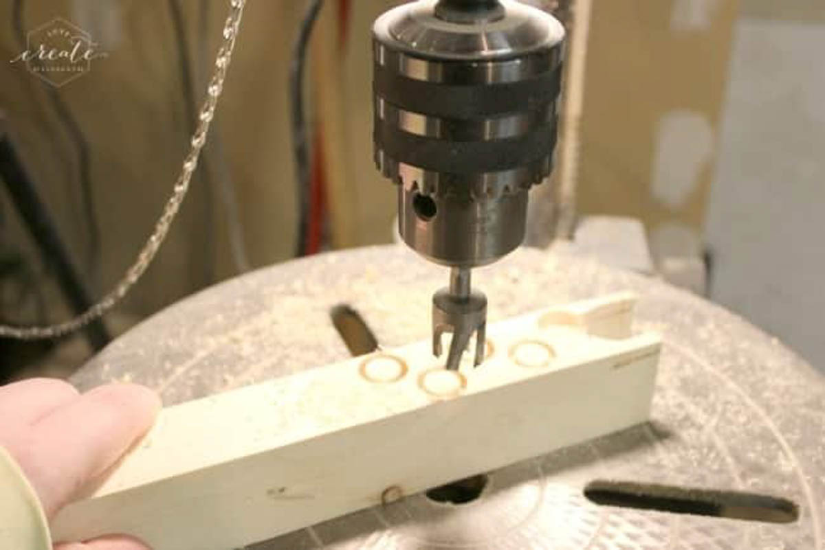 Drilling for the industrial pendant light