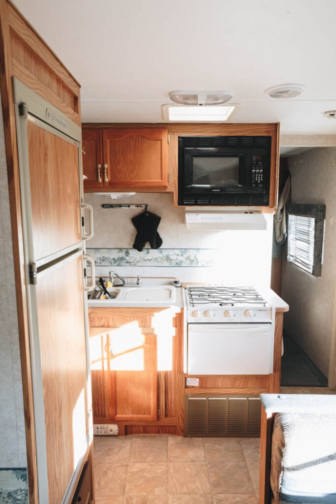 rv kitchen before makeover